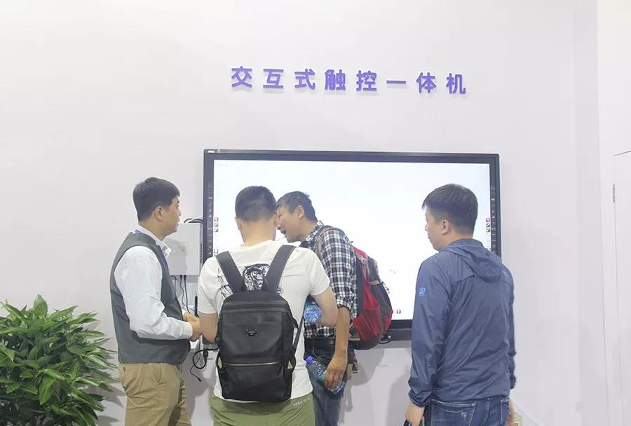 第74屆教學(xué)裝備展示會(huì)勝利閉幕，方成教學(xué)凱旋而歸